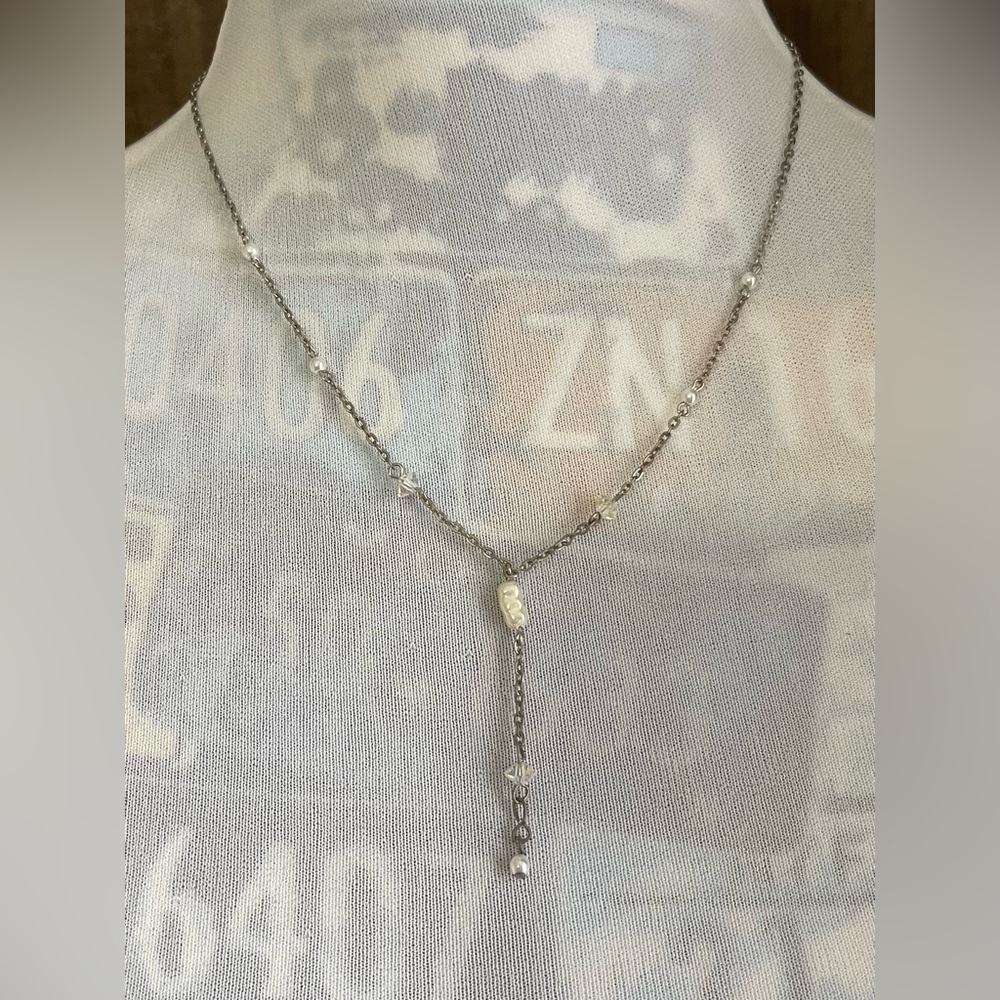 NEW Minimalist Silver-Toned Necklace with Delicate Chain and Subtle Pendant - Picture 2 of 4